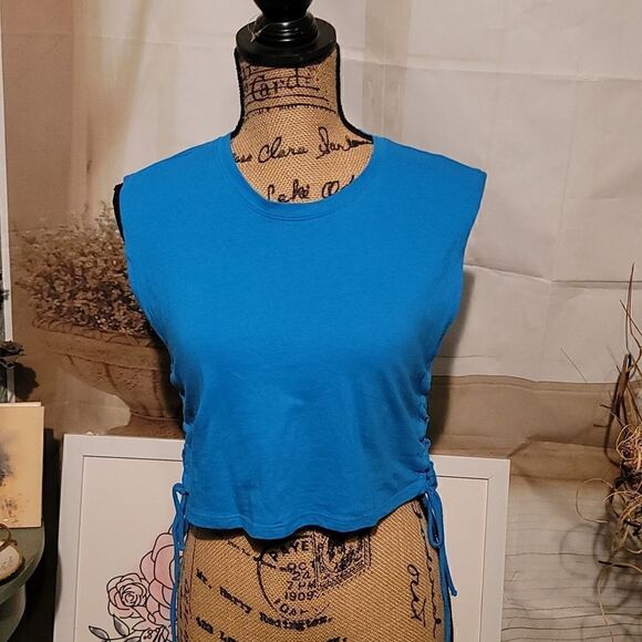 Bershka Crop Top Size S - Picture 1 of 4